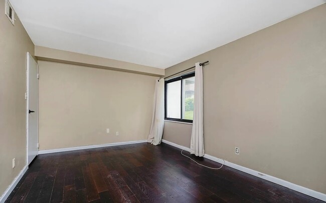 Building Photo - 5 Windham Loop