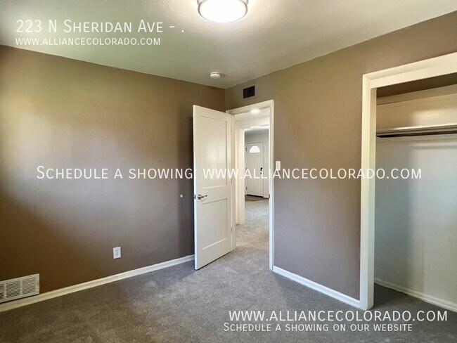 Building Photo - 223 N Sheridan Ave