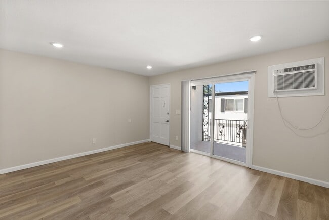 Interior Photo - MONTICELLO APARTMENT HOMES- FULLY UPGRADED! Riverside, CA