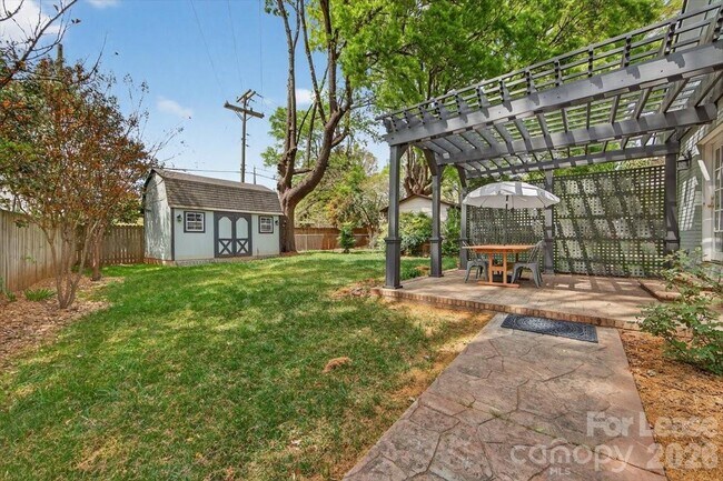 Building Photo - 3920 Haven Dr