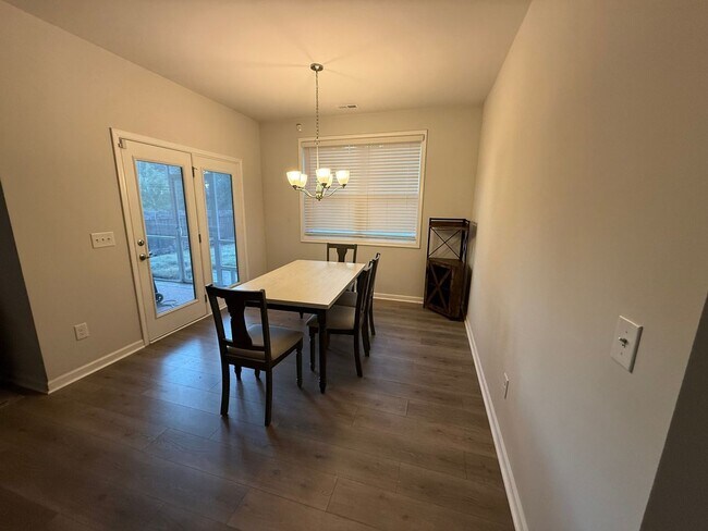 Building Photo - 3 Bedroom Single Family Home in Whitsett