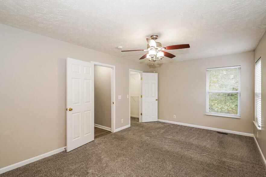 Building Photo - 1031 Bradford Park Rd