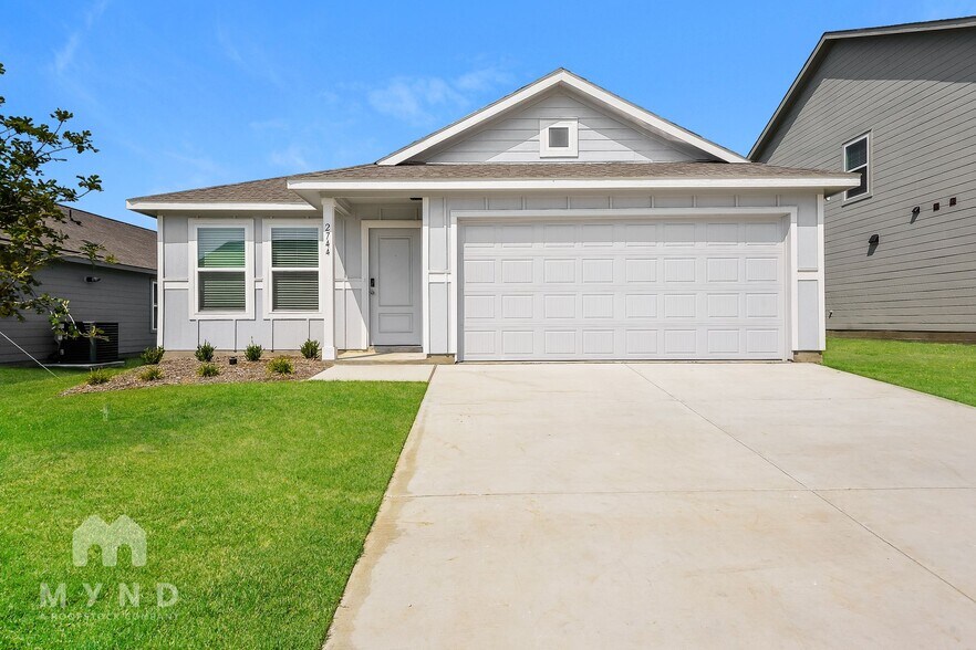 Primary Photo - 2744 Mistwood Dr
