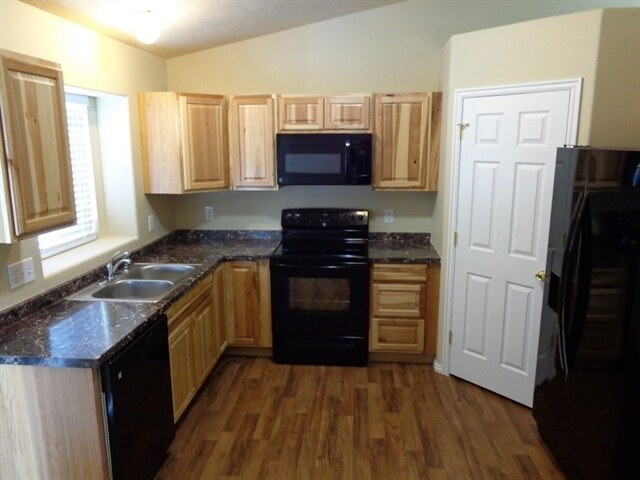 Building Photo - 6153 W Mount Montana Dr