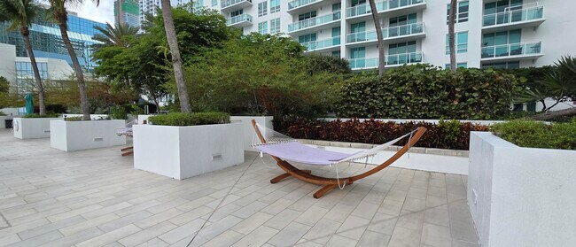 Building Photo - 951 Brickell Ave