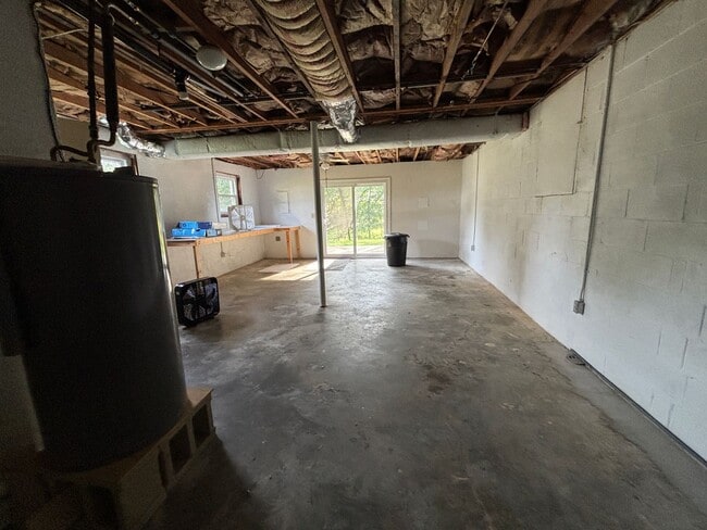 Building Photo - 6421 Orchard View Ln