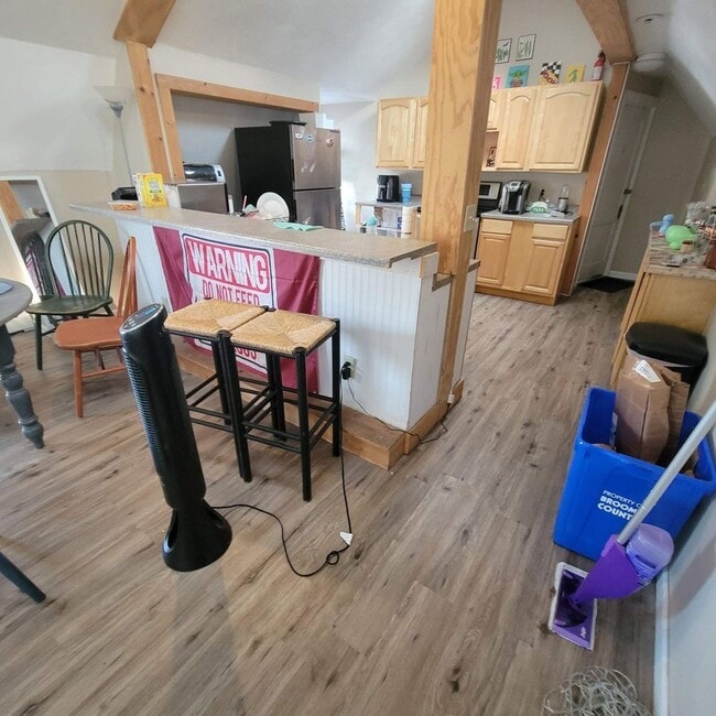 Building Photo - 55.5 Main St