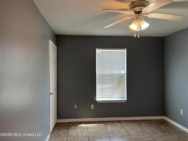 Building Photo - 1513 34th Ave