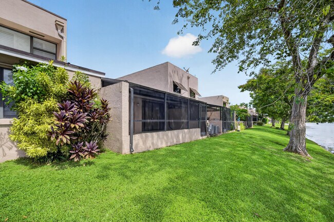 Building Photo - 921 NW 122nd Terrace