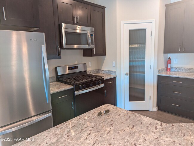 Building Photo - 3057 Trail Walk