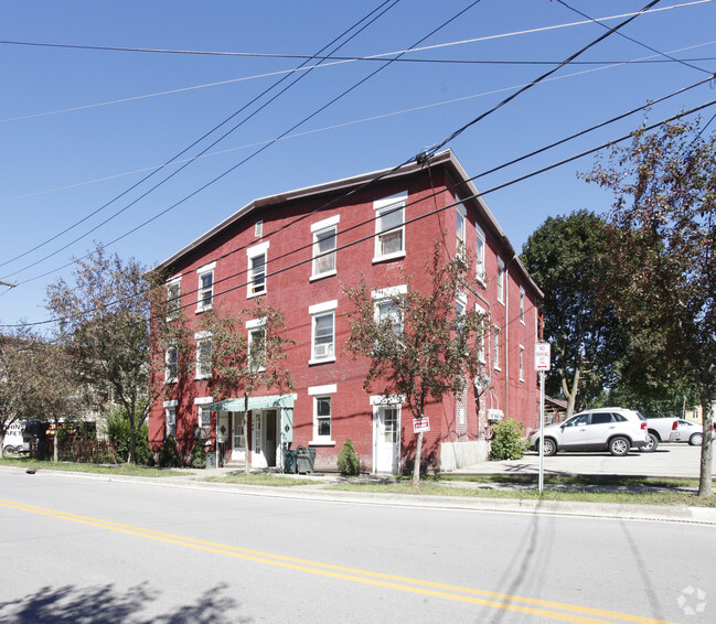 Primary Photo - 182 Canal St
