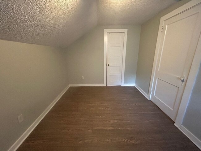 Building Photo - 2015 Holt Dr
