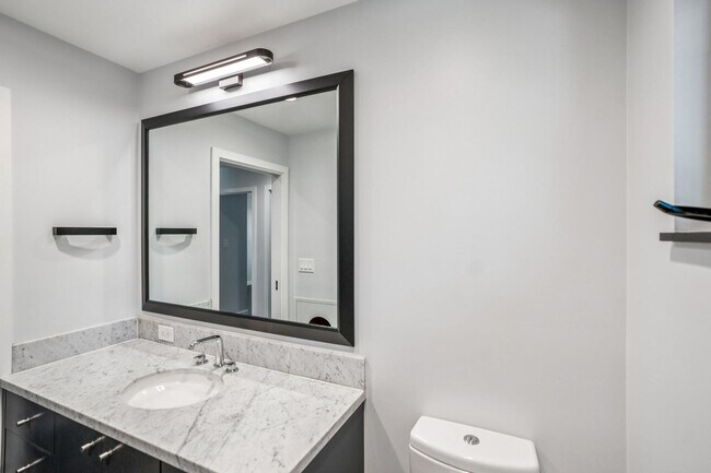 Building Photo - Renovated Linfield Oaks Retreat with Private Garden and Guest Studio