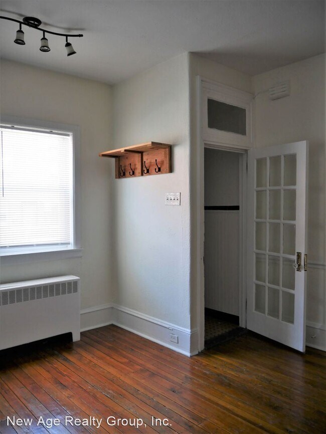 Building Photo - 3 br, 1.5 bath House - 1322 Mifflin Street