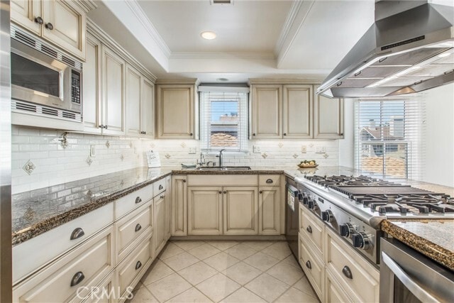 Building Photo - 512 35th St