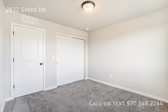 Building Photo - 2832 Sykes Dr