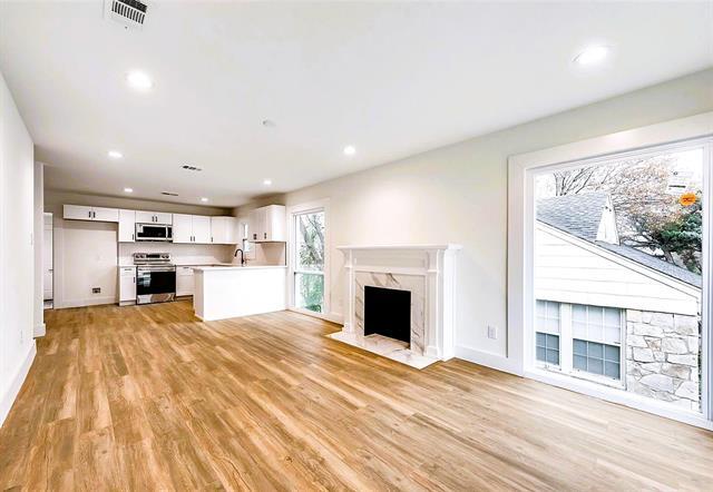 Building Photo - 1411 Arborvitae Ave