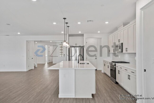 Building Photo - 16559 Barnett St