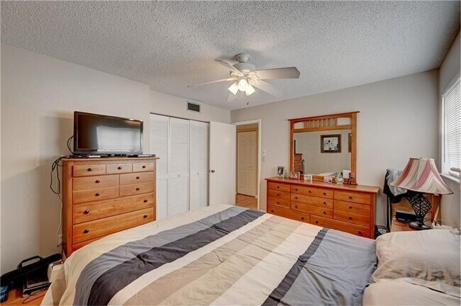 Building Photo - 4150 NW 90th Ave