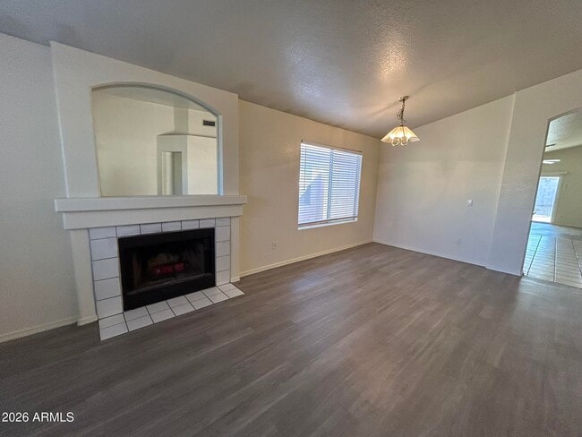 Building Photo - 51 N Del Pueblo Pl