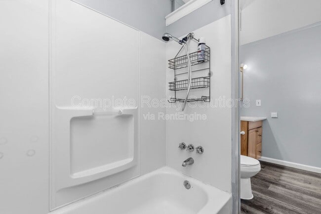 Building Photo - 8235 Albin Ave