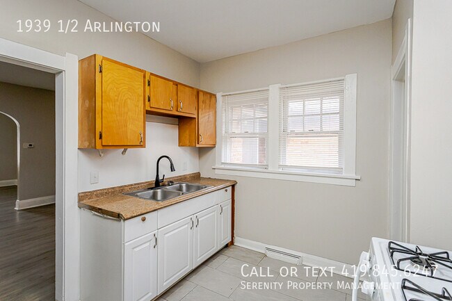 Building Photo - 1939 1/2 Arlington-