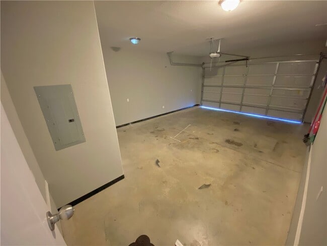 Building Photo - 133 S Pinyon Point