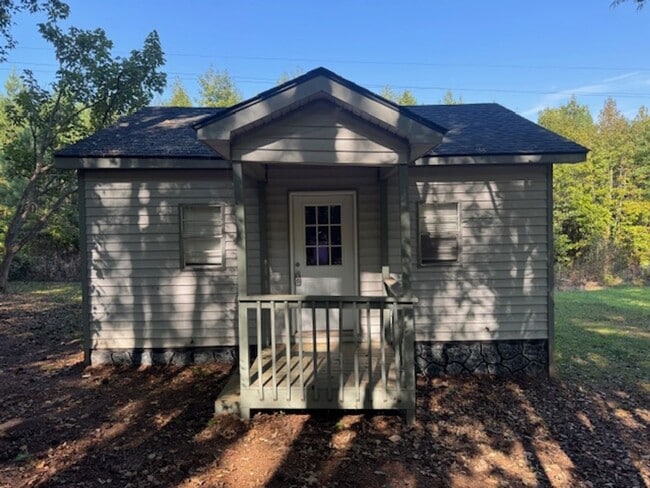 Primary Photo - 613 Patillo Rd