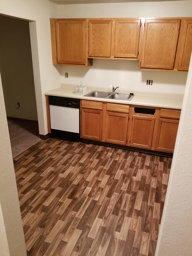 Cheyenne Estates 1011 43 1/2 St S Fargo ND 58103 Apartment Finder