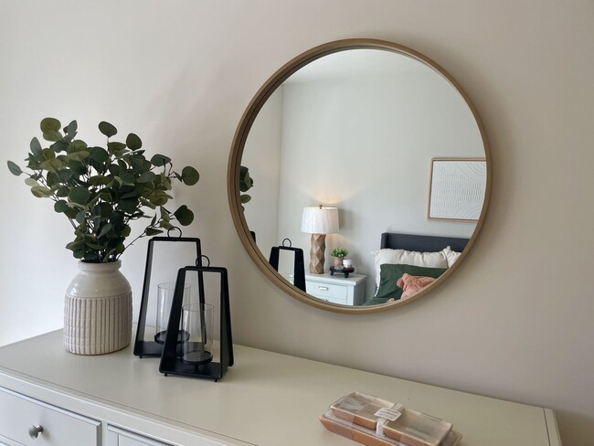 Building Photo - Tuscany | 1 Bed 1 Bath | 786 sf