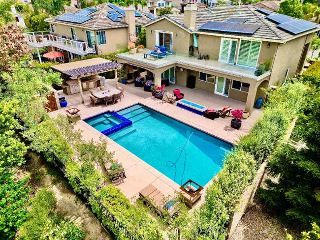 Building Photo - 6711 Blue Point Dr