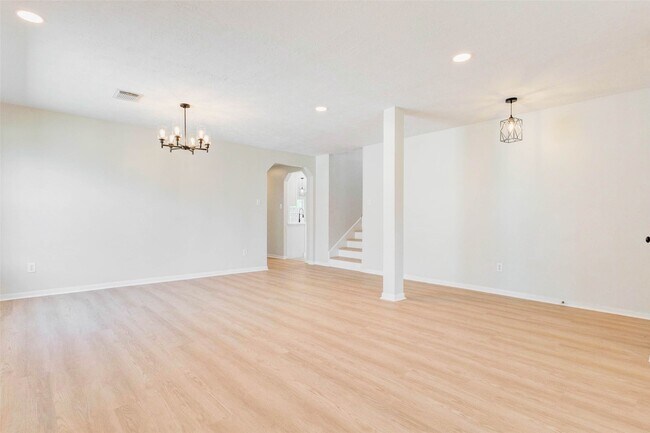 Building Photo - 5318 Cilantro Ln