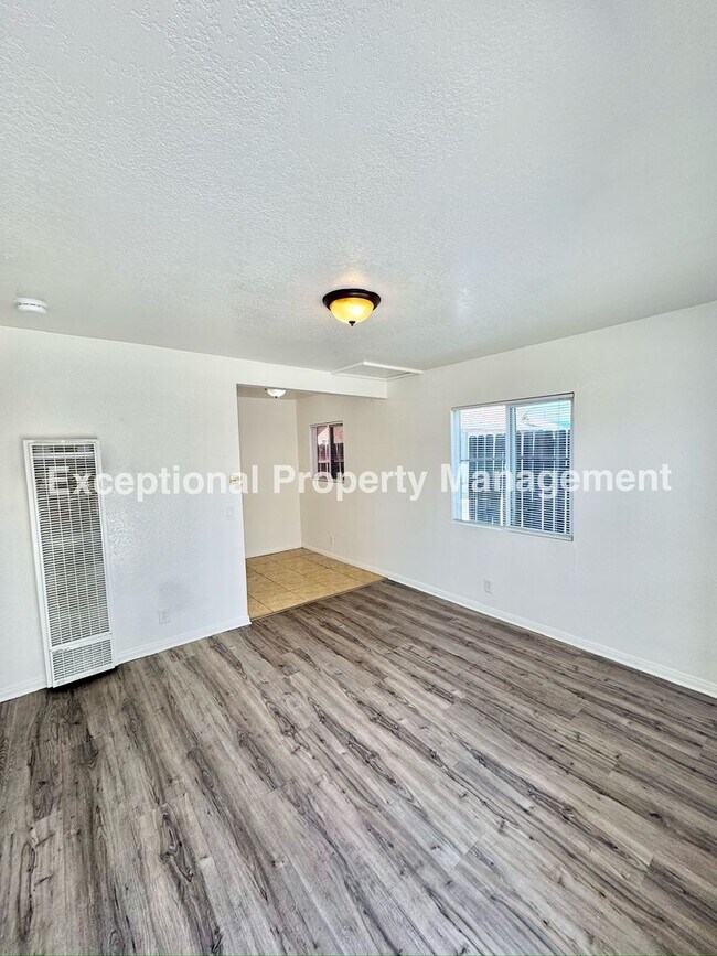 Building Photo - 162 S Pershing Ave