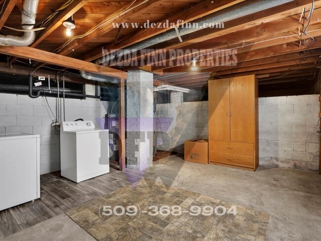 Building Photo - 2 Bed, 1 Bath in NE Spokane Valley Availab...