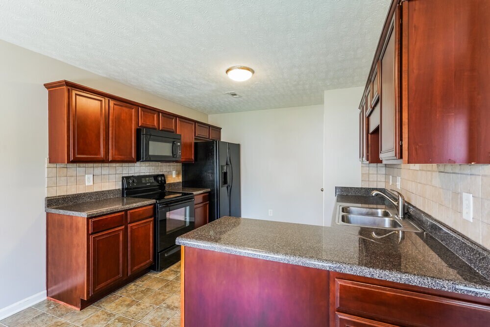 Building Photo - 3003 Deer Trail Dr