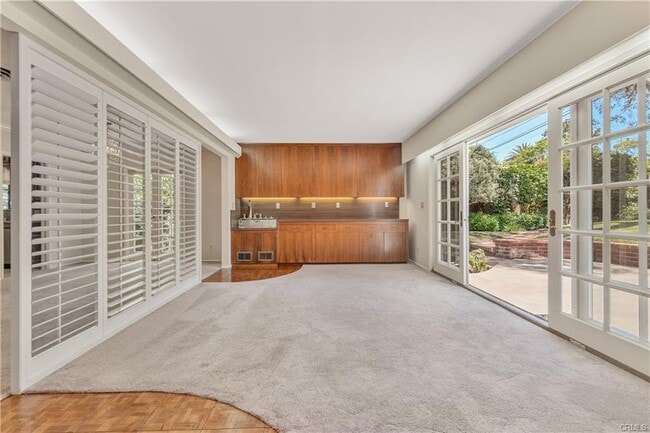 Primary Photo - 4020 Vía Picaposte