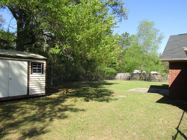 Building Photo - 110 Tempest Ln