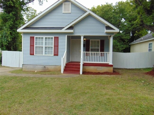 Primary Photo - 645 Ell St