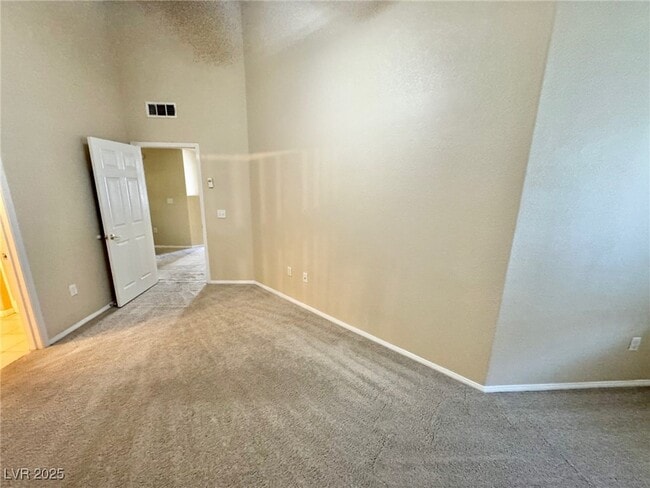 Building Photo - 10550 W Alexander Rd