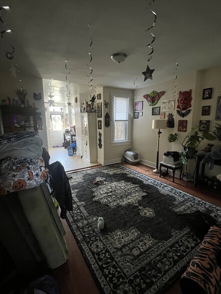 Building Photo - 707 Bunnecke Ave