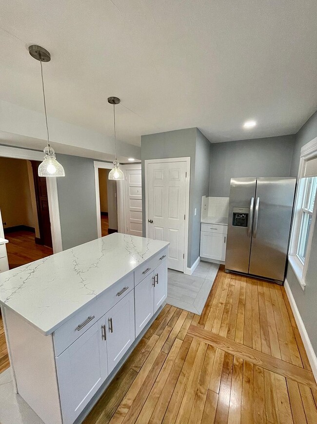 Building Photo - 47 Freeland St