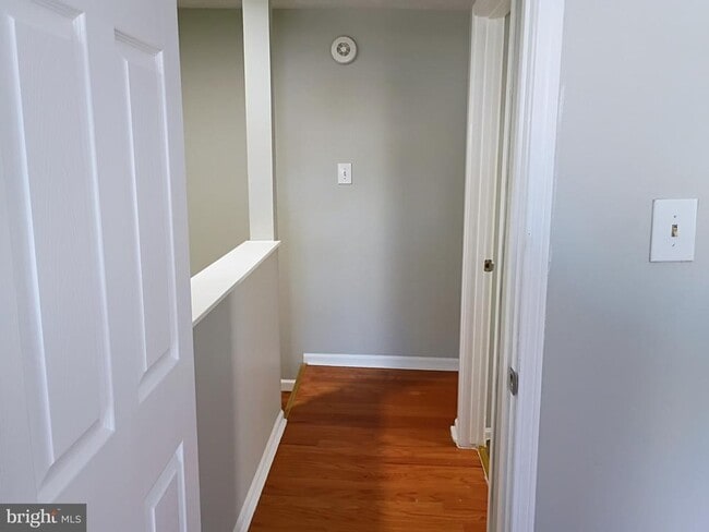 Building Photo - 7445 Aspenpark Rd