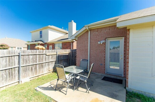 Building Photo - 4849 Carrotwood Dr