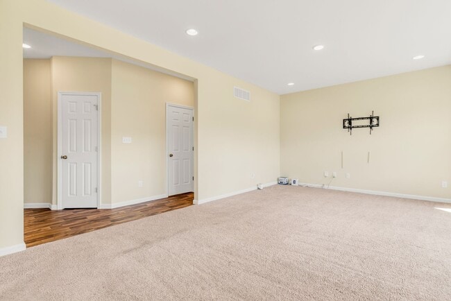 Building Photo - COMING SOON - Modern, Spacious Home in the Orchard Farm School District!