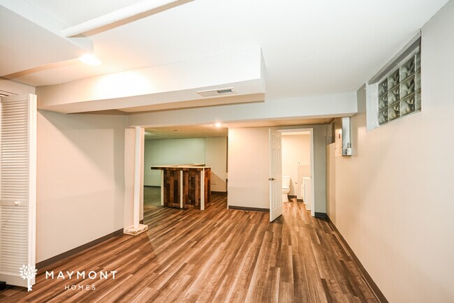Building Photo - Charming 3-Bedroom Home