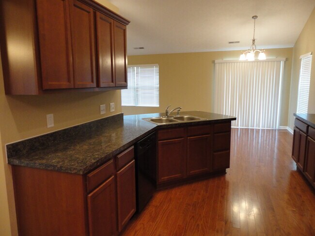 Building Photo - 4423 Pimlico Pl