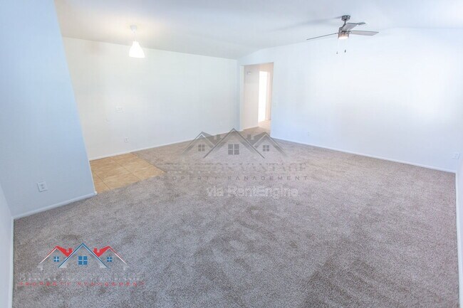 Building Photo - 9096 N 97th Dr