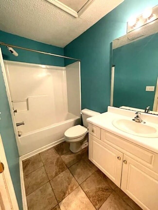 Building Photo - Cape Cottages Condos, Beachy 3 bedroom, 2 ...