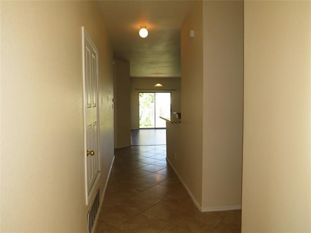 Building Photo - 2821 Hilcroft Ave