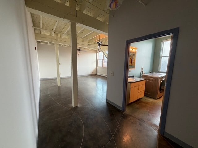 Building Photo - 18 Park St